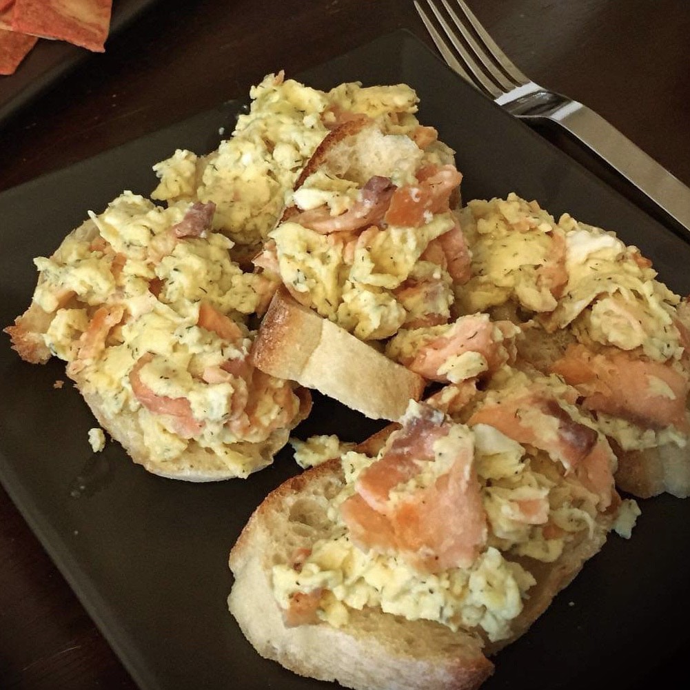 scrambled eggs and smoked salmon on toast
